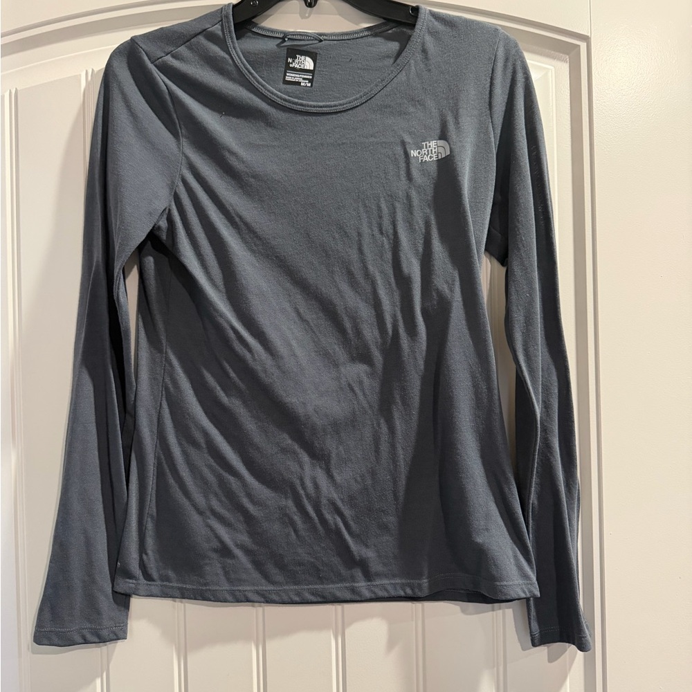 The North Face Women's Gray Long Sleeve Top